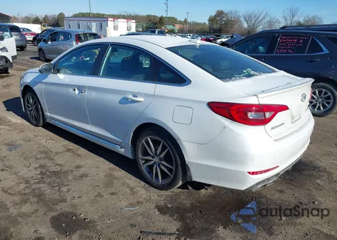 2017 Hyundai Sonata Sport 2.0T z USA, uszkodzony, nr VIN 5NPE34AB0HH577596